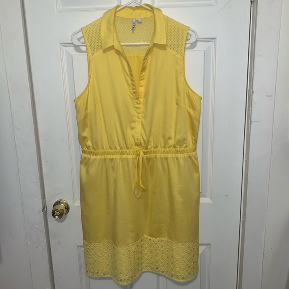 Elle Dresses & Skirts - Elle Eyelet shirt dress